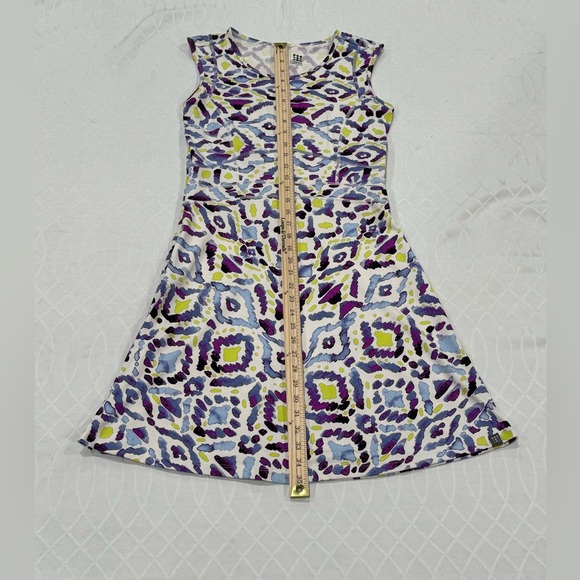 Title Nine Dream Athletic Dress White
Purple Watercolor Geometric Print Size S - Picture 7 of 9